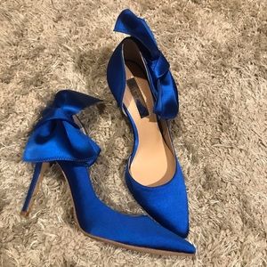 Bow Statement Heel